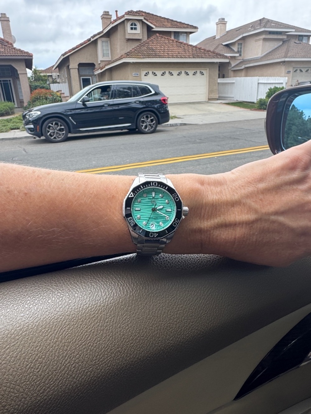 Tag H Aquaracer Professional 300 Date-Diamonds